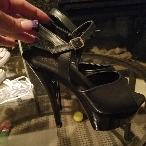 Pleaser Shoes - Pleaser brand platforms